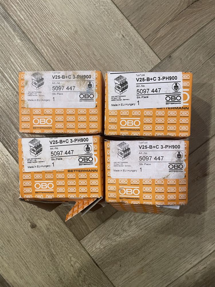 Ogranicznik przepięć PV 900V DC TYP 1+2 3P 7KA V25-B+C TYP 1+2 3-PH900