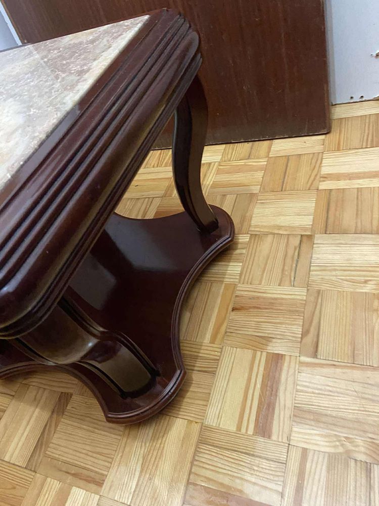 Mesa de sala de estar como nova