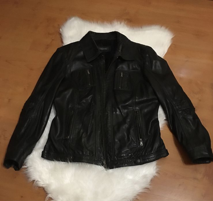 Casaco Preto de Pele da Casa das Peles