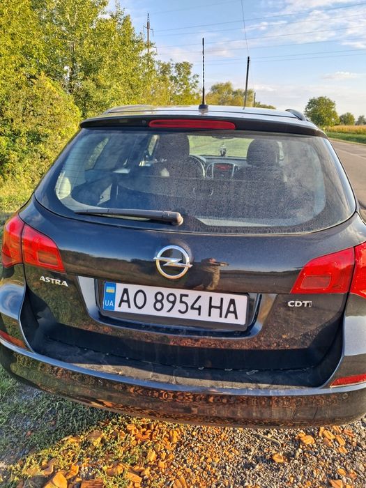 Опель Астра J 1,7 crdi