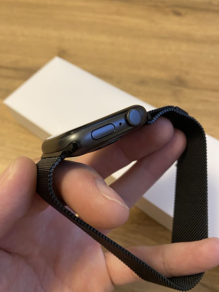 Apple Watch SE 44mm