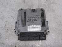 Renault Trafic 11-&gt;2.0  komputer silnika 0281018497