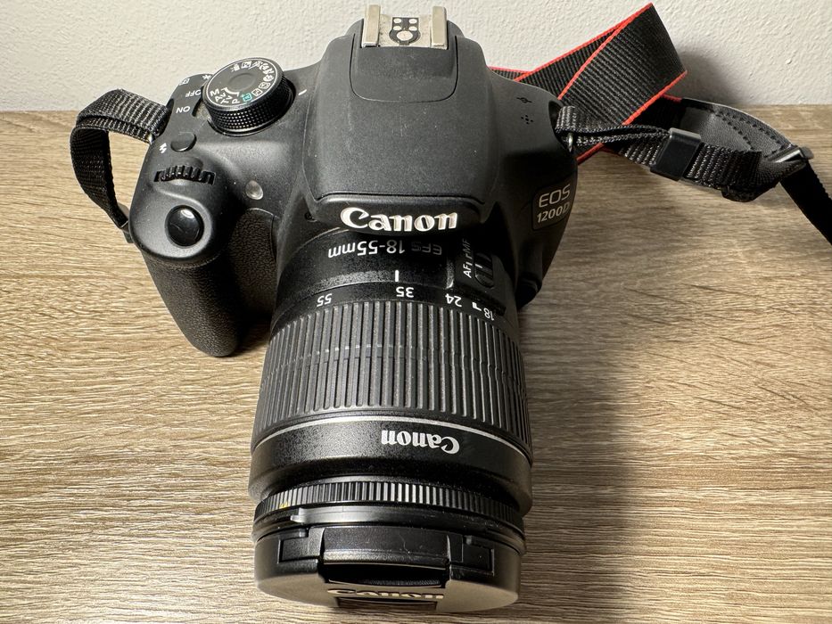 Canon Eos 1200D z  obiektywem