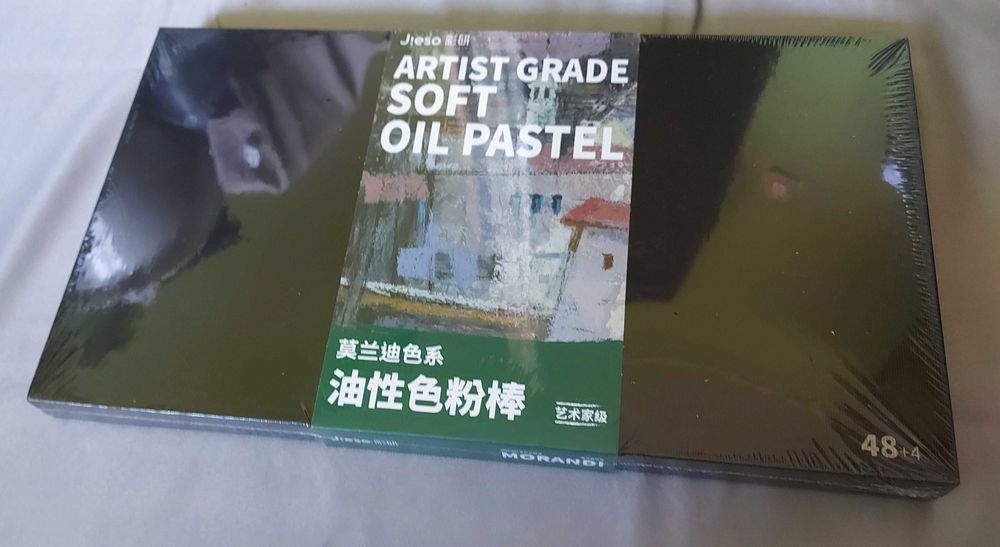 Profesjonalne pastele olejne JIESO 48+4, w kolorystyce morandi.