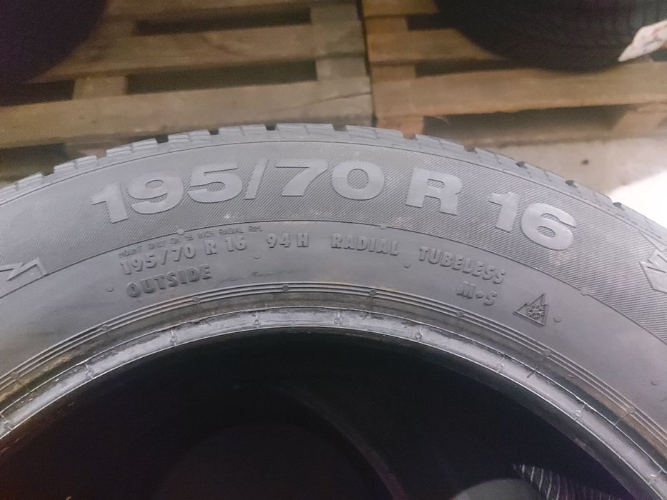 Opony 195/70 R16 zima Continental  Crosscontact 195/70/16 bieżnik 7,4