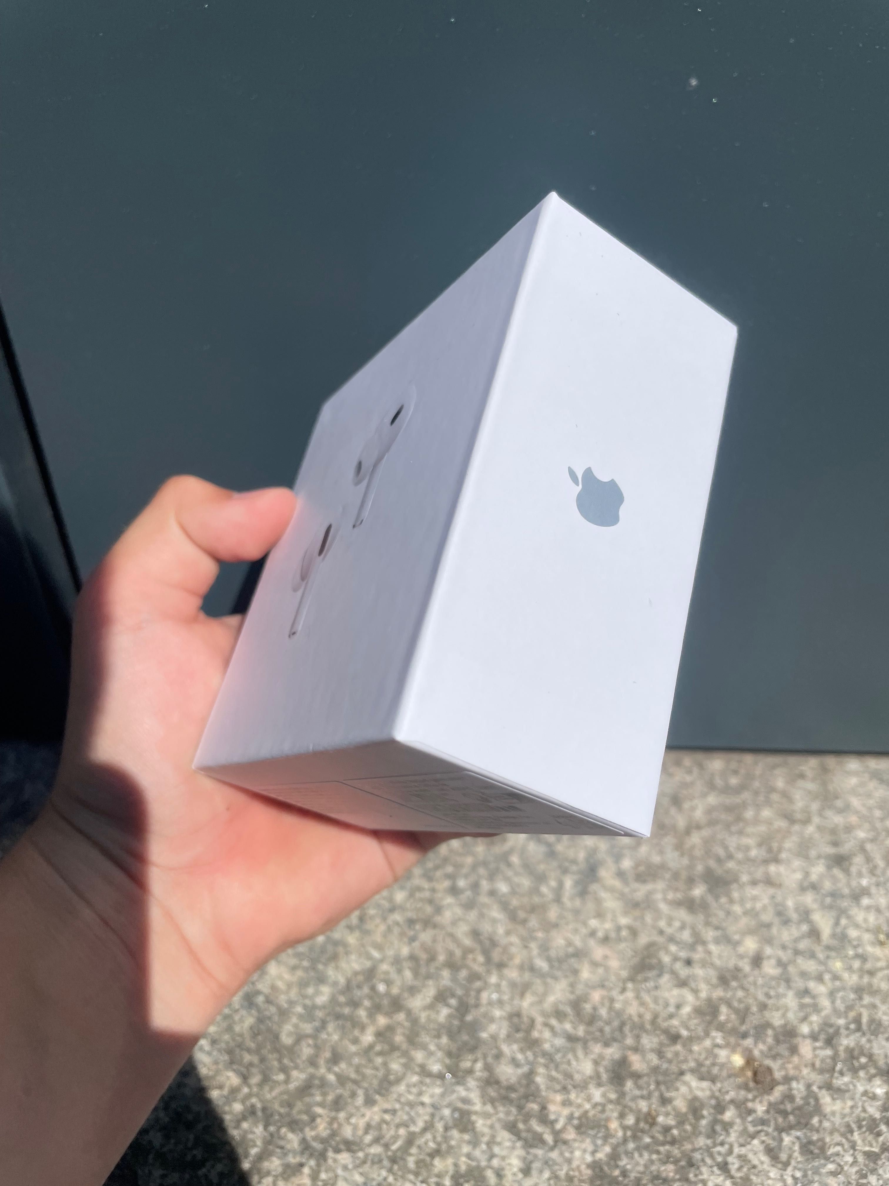 AirPods Pro 2 + подарунок