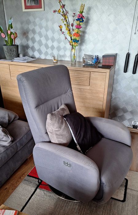 Fotel rozkładany elektryczny