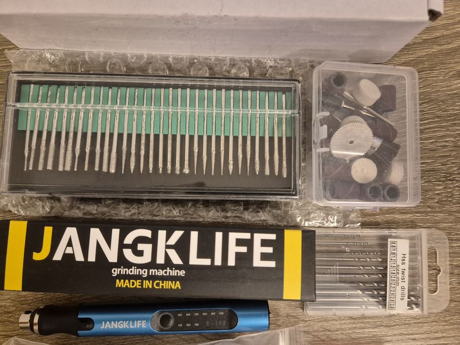 Гравер Jangklife со сверлами и насадками шлифовки