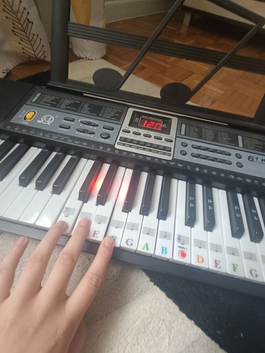 Pianino 61 key świecące