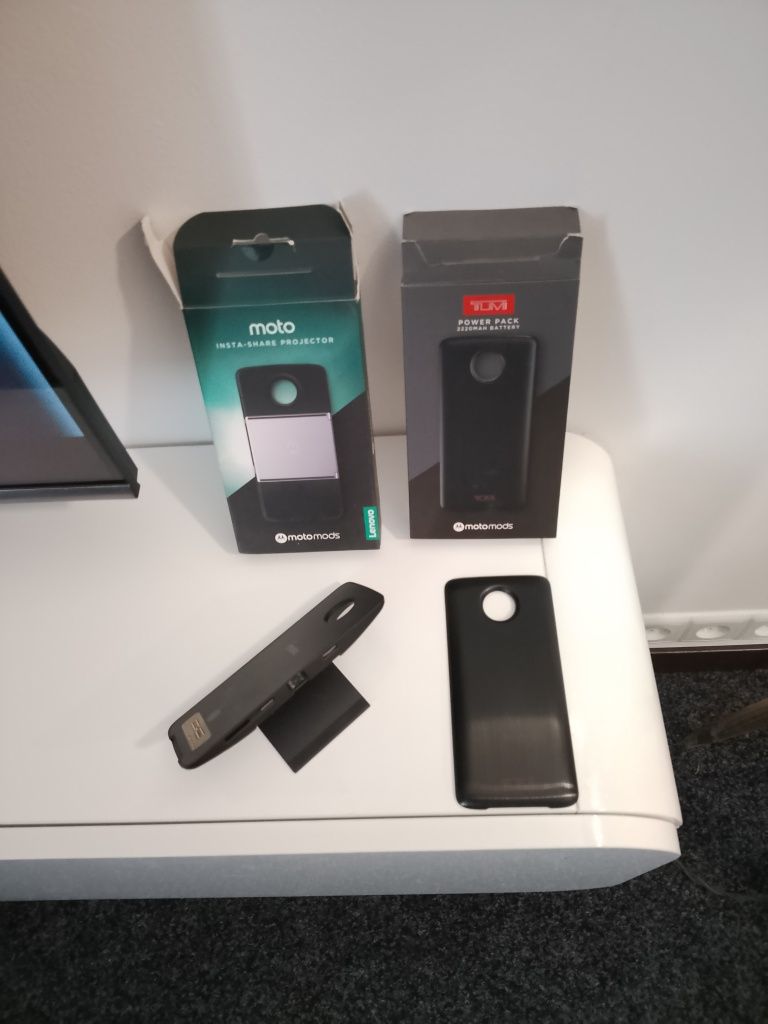 Projector Moto Mods, Moto Mod power pack проэктор и модульный аккумуля