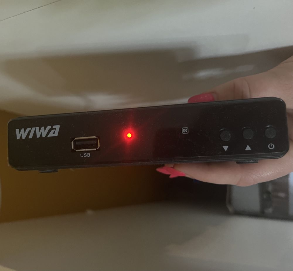 Antena pokojowa telkom telmor i dekoder wiwa plus pilot
