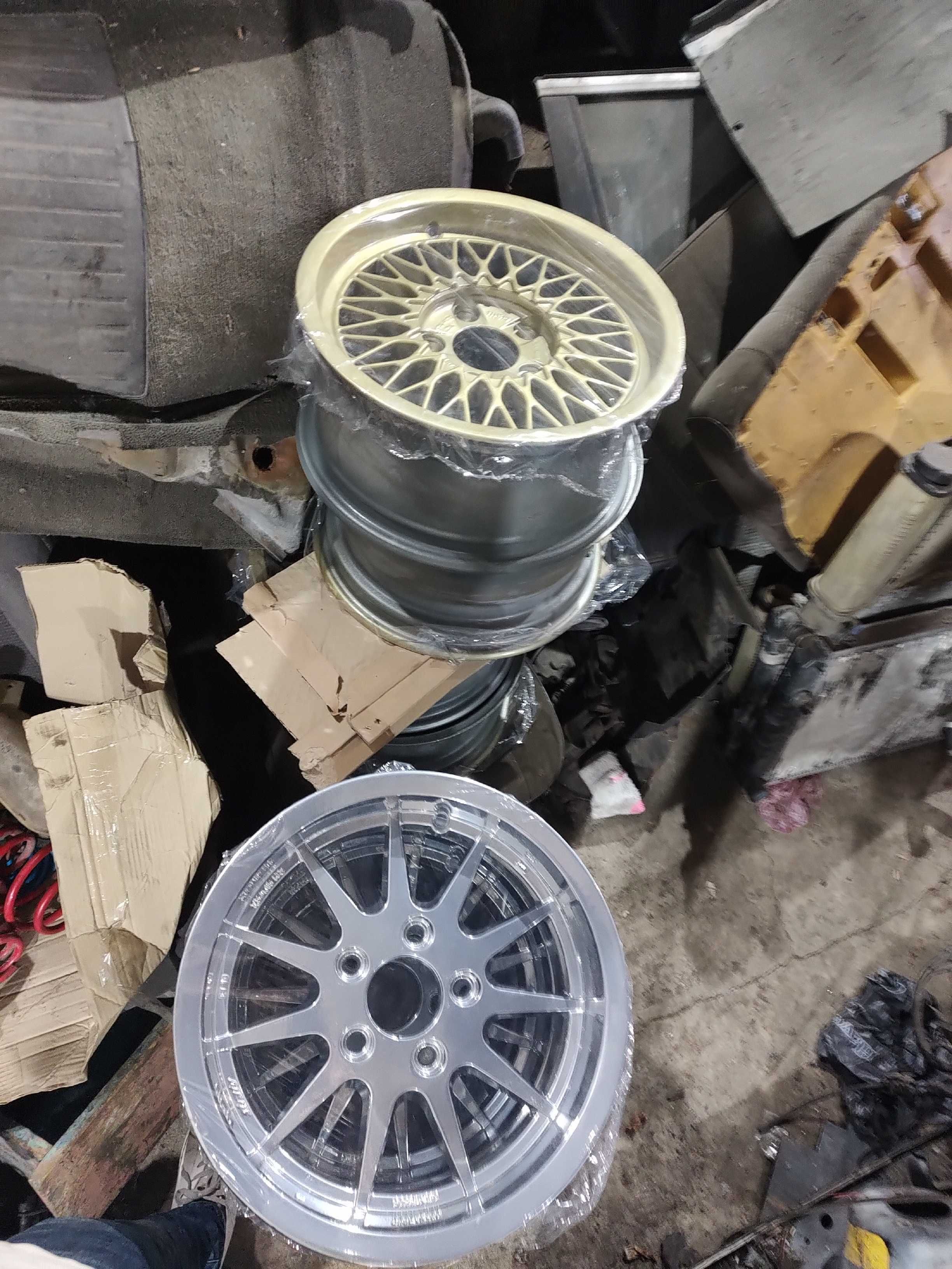Диски р15, 5х120, разновылетные