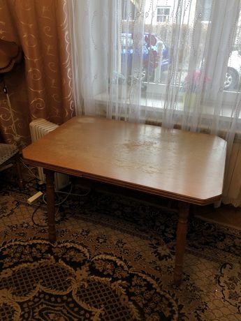 Sprzedam stół (zdjęcie)