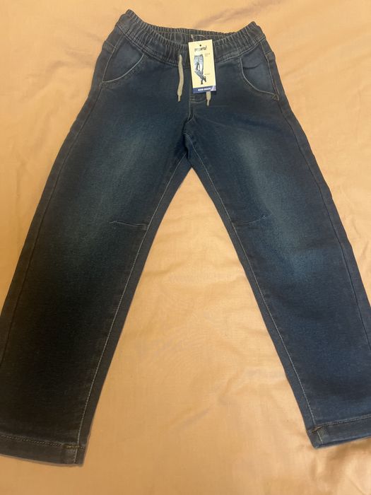 Nowe jeansy na gumce 122 pepperts