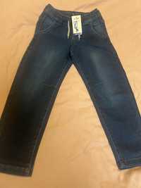 Nowe jeansy na gumce 122 pepperts