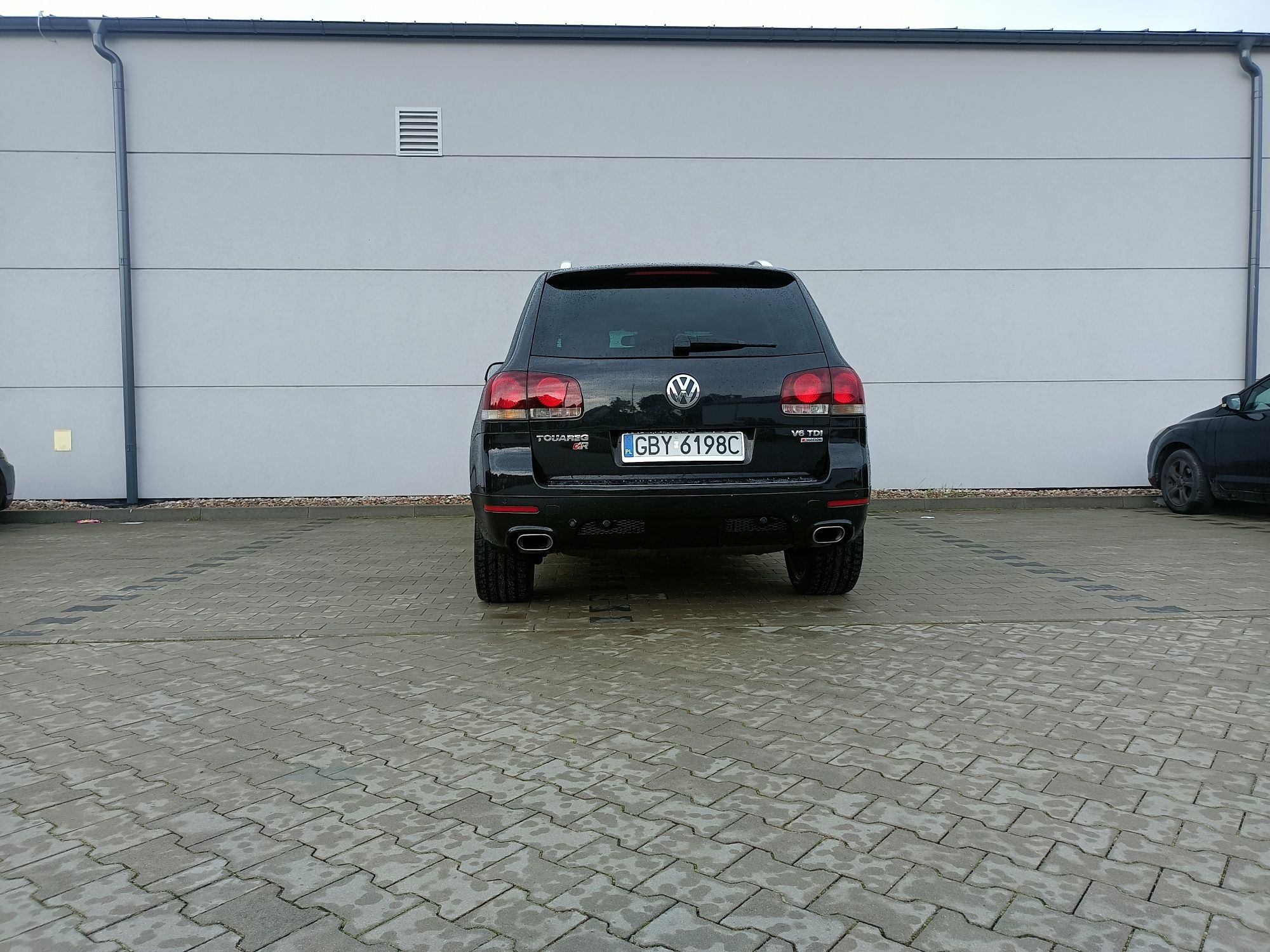 Touareg R-Line 3.0tdi 2010r. zwykłe zawieszenie