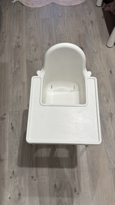 Дитячий стілець для годування IKEA