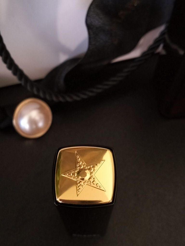 Chanel pomadka 138 nowa.