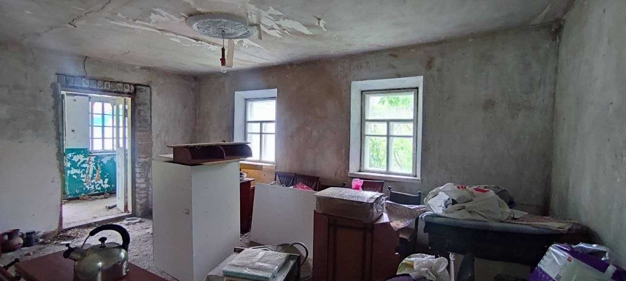 Продам будинок-дачу з документами під ремонт