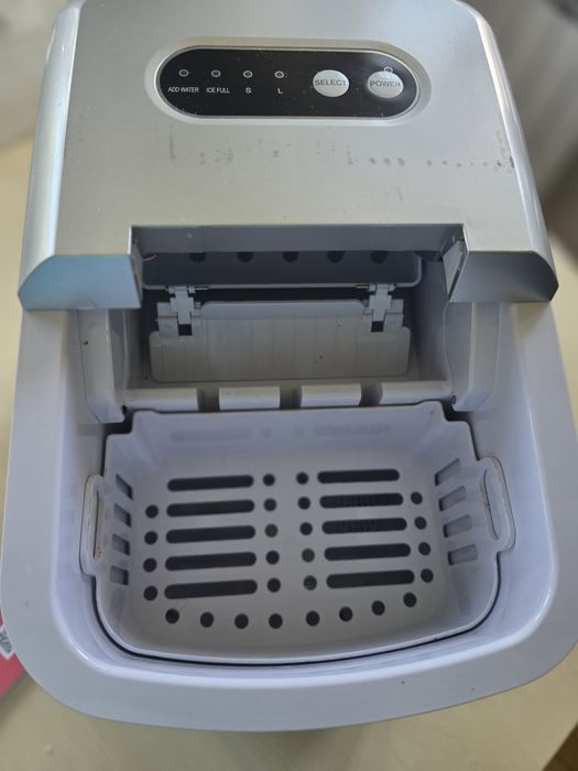 Kostkarka do lodu Klarstein On-The-Rocks wydajna niezawodna solidna