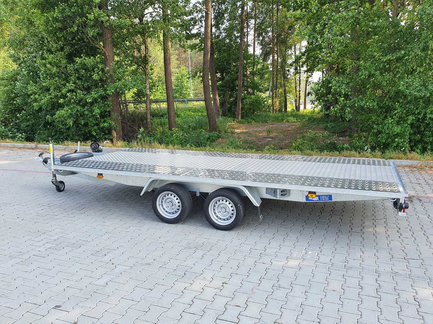 wypożyczalnia wynajem autolawet modele 2025,przyczep busy lawety