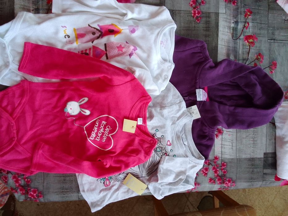Ubranka nowe 74-80