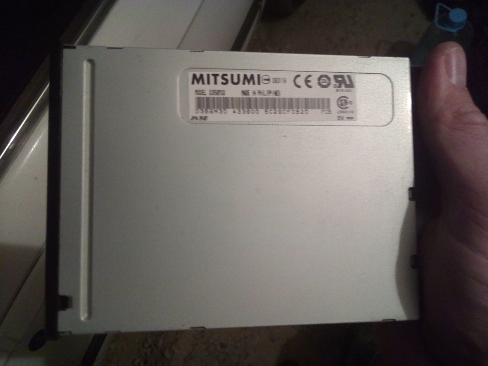 Floppy-дисковод (для дискет) Mitsumi