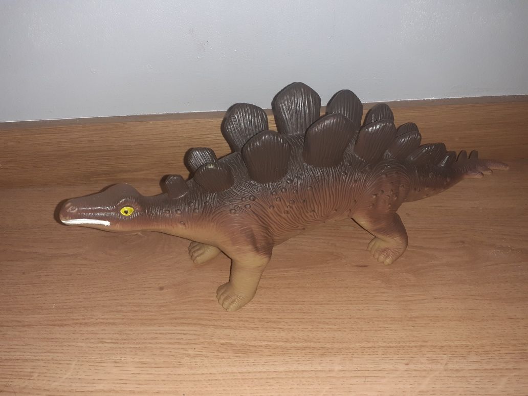 Baixa de preço!! 5 Dinossauros plástico maleável 32 cm