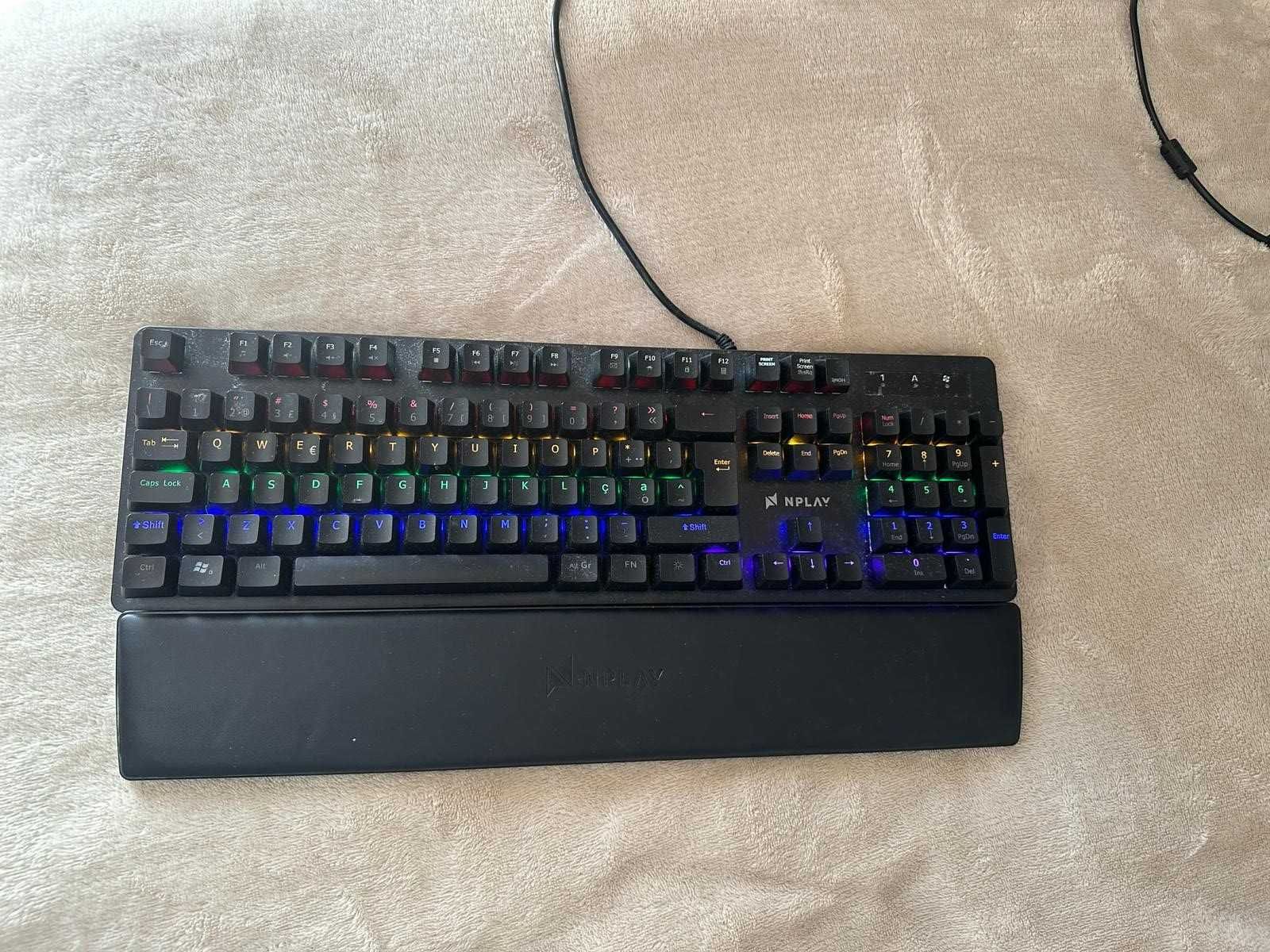 Teclado Gaming NPLAY Conquer 2.0 (Mecânico - Português - Preto)