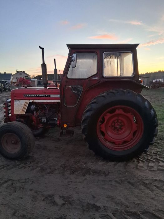 Ciagnik International (Case) 674 moc 65KM wspomaganie