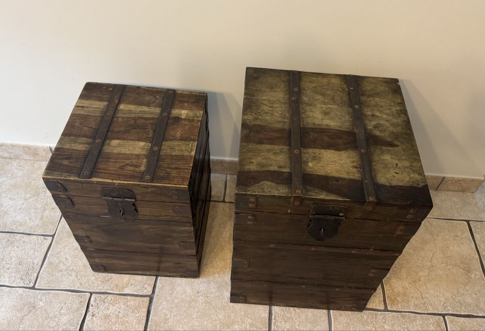 Conjunto de 2 baús em madeira maciça,l (decoração rustica ou vintage)