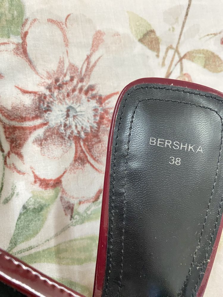 Sapatos breskha verniz bordô