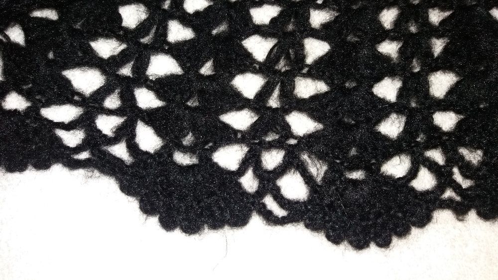 Ozdobny szalik -kołnierzyk