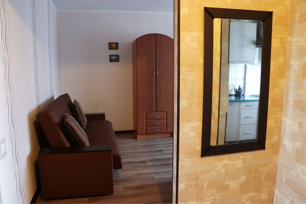 3 кім. квартира, поруч Будинок Офіцерів, Жд/Авто вокзал, Центр