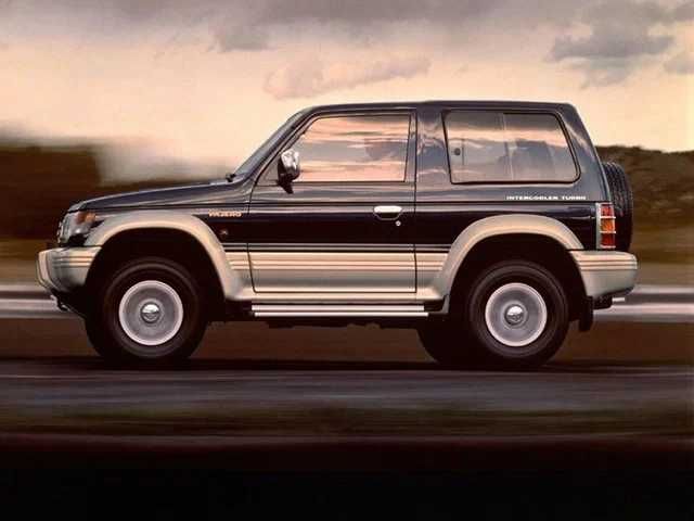 Mitsubishi Pajero 2 разборка шрот 2,5д міст дверь стоп криша