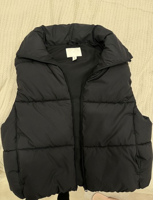 Жилетка h&m чорна
