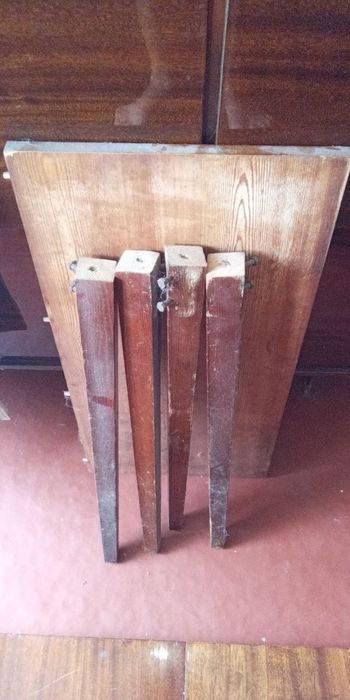 Стол для кухни обедов