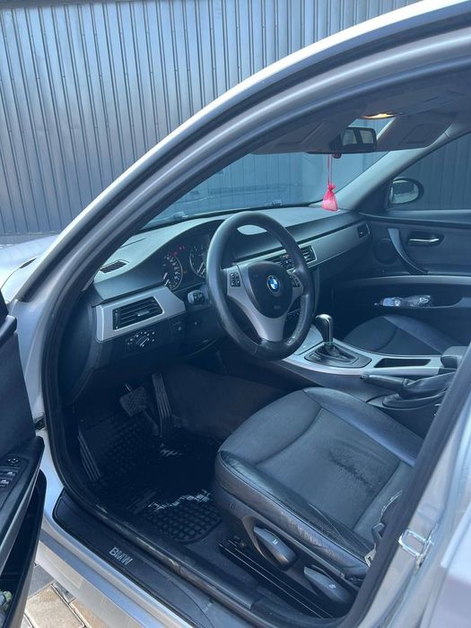 Продаю БМВ 2005 року