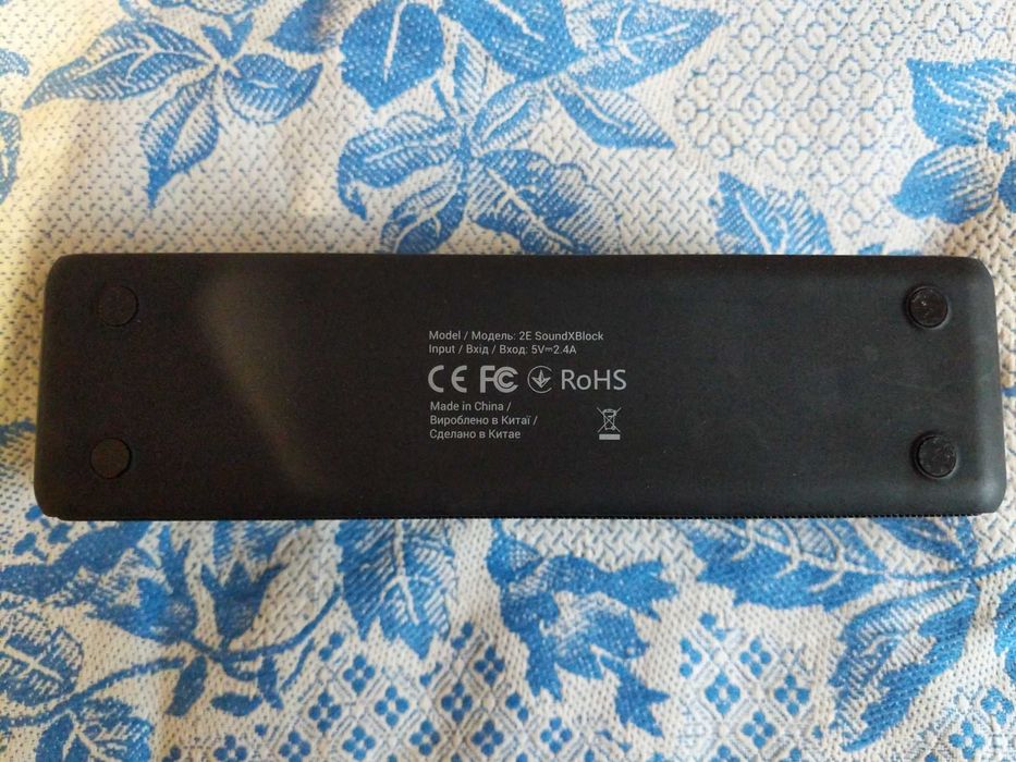 Колонка портативна 2E SoundXBlock Black. Чудовий стан.