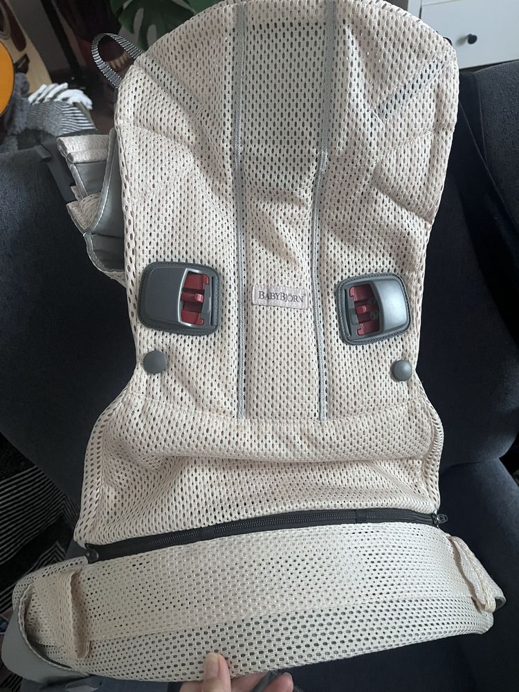 BabyBjorn One Air nosidełko 3D Mesh Pearly pink