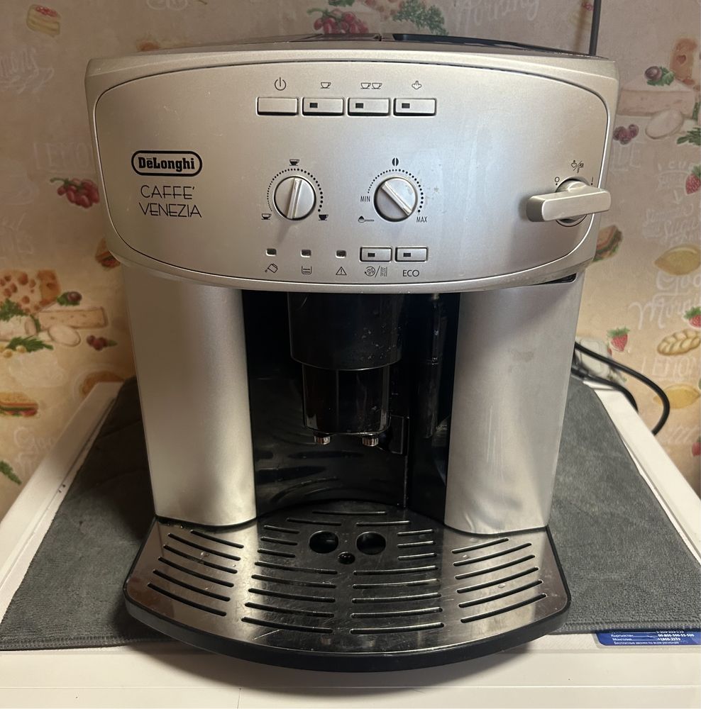 Кофемашина Delonghi Caffe Venezia Eco б/у