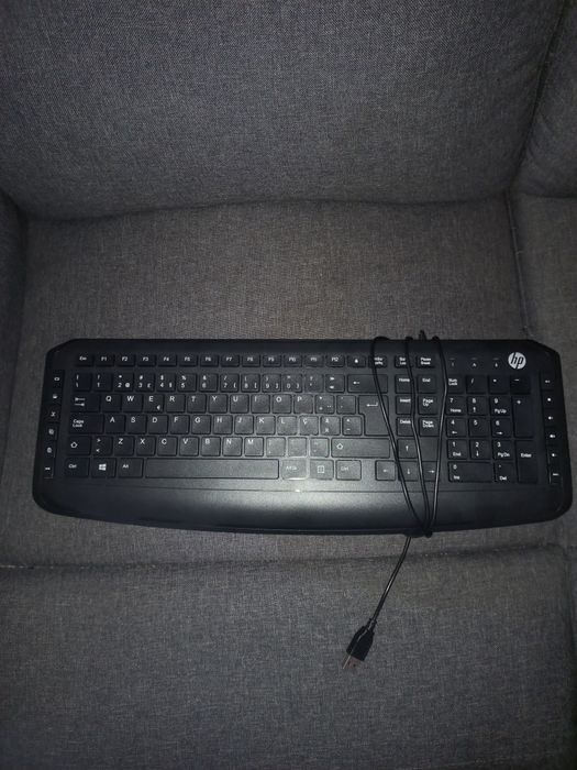 Conjunto teclado e rato HP