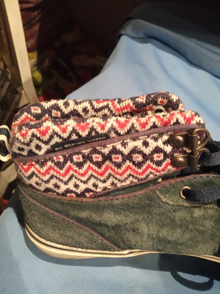 Buty welur Vans 40