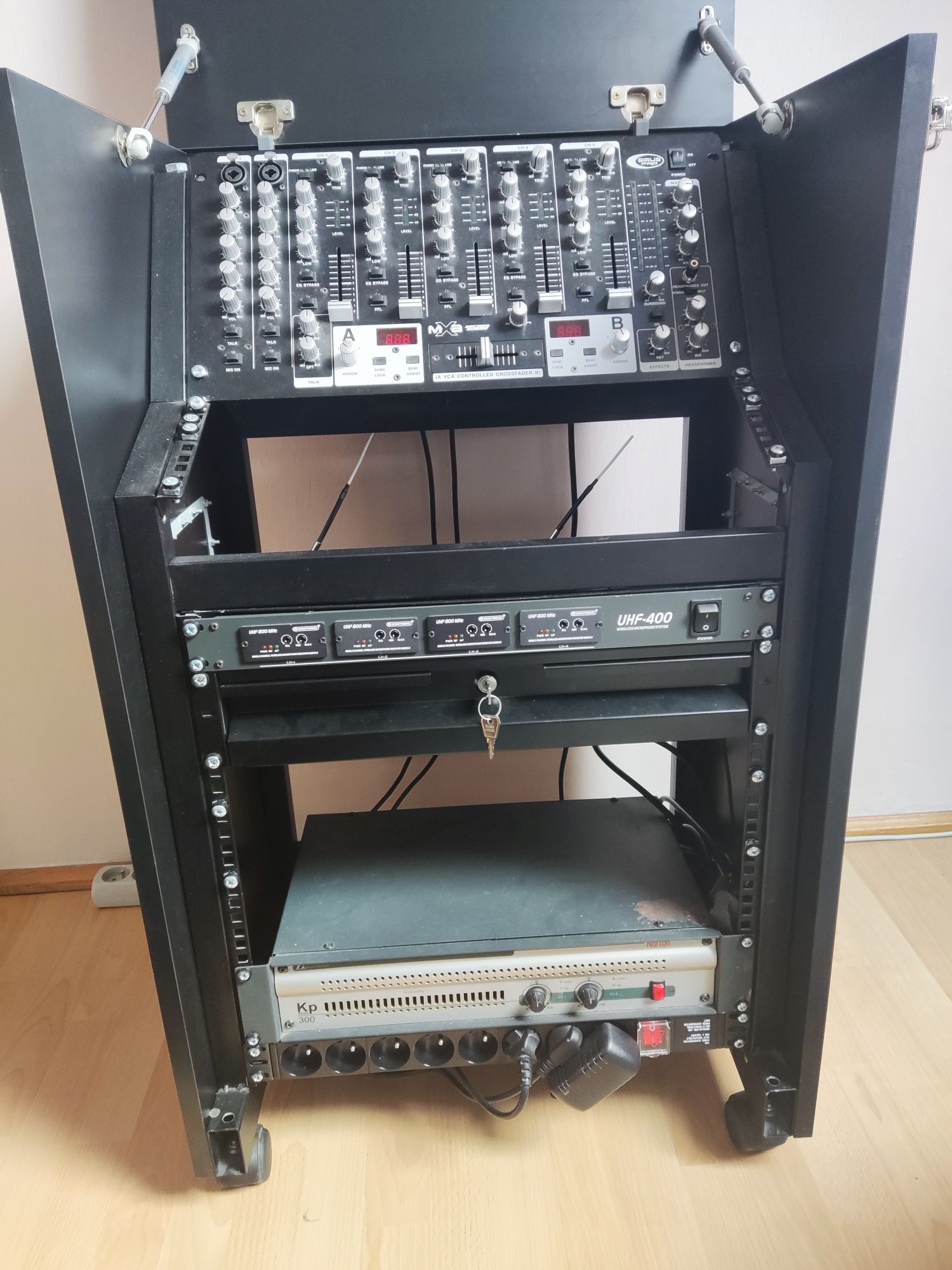 Szafka DJ Rack pod sprzęt estradowy