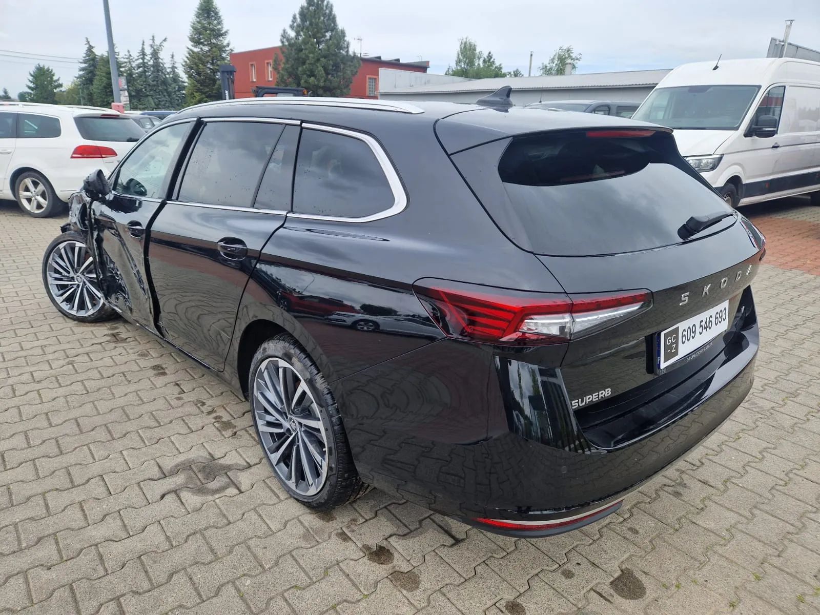 Skoda Superb L&K Hybrid Plug-in PANORAMA FULL Salon PL FV23%