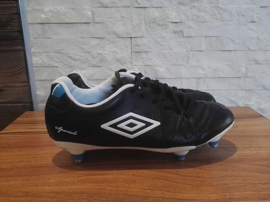 Korki metalowe Umbro 38 buty sportowe piłkarskie