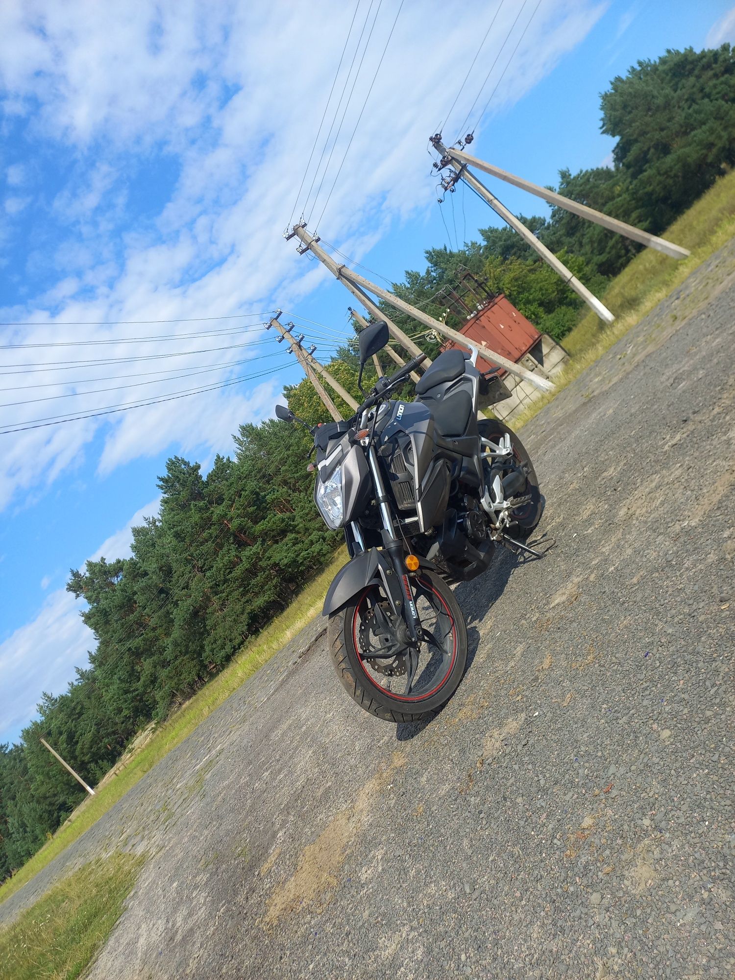 Продам мотоцикл LONCIN LX4