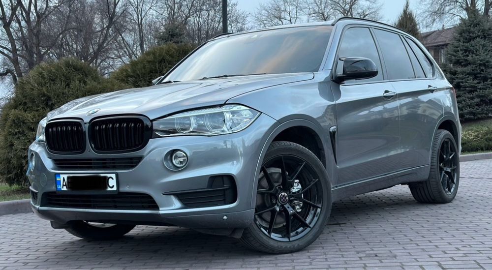 Продам BMW X5 3.0 бензин