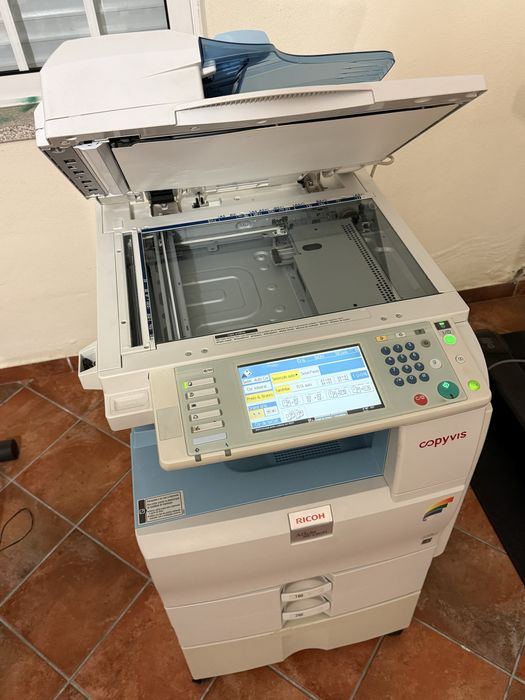 Impressora Multifunções RICOH AFICIO MP C2051