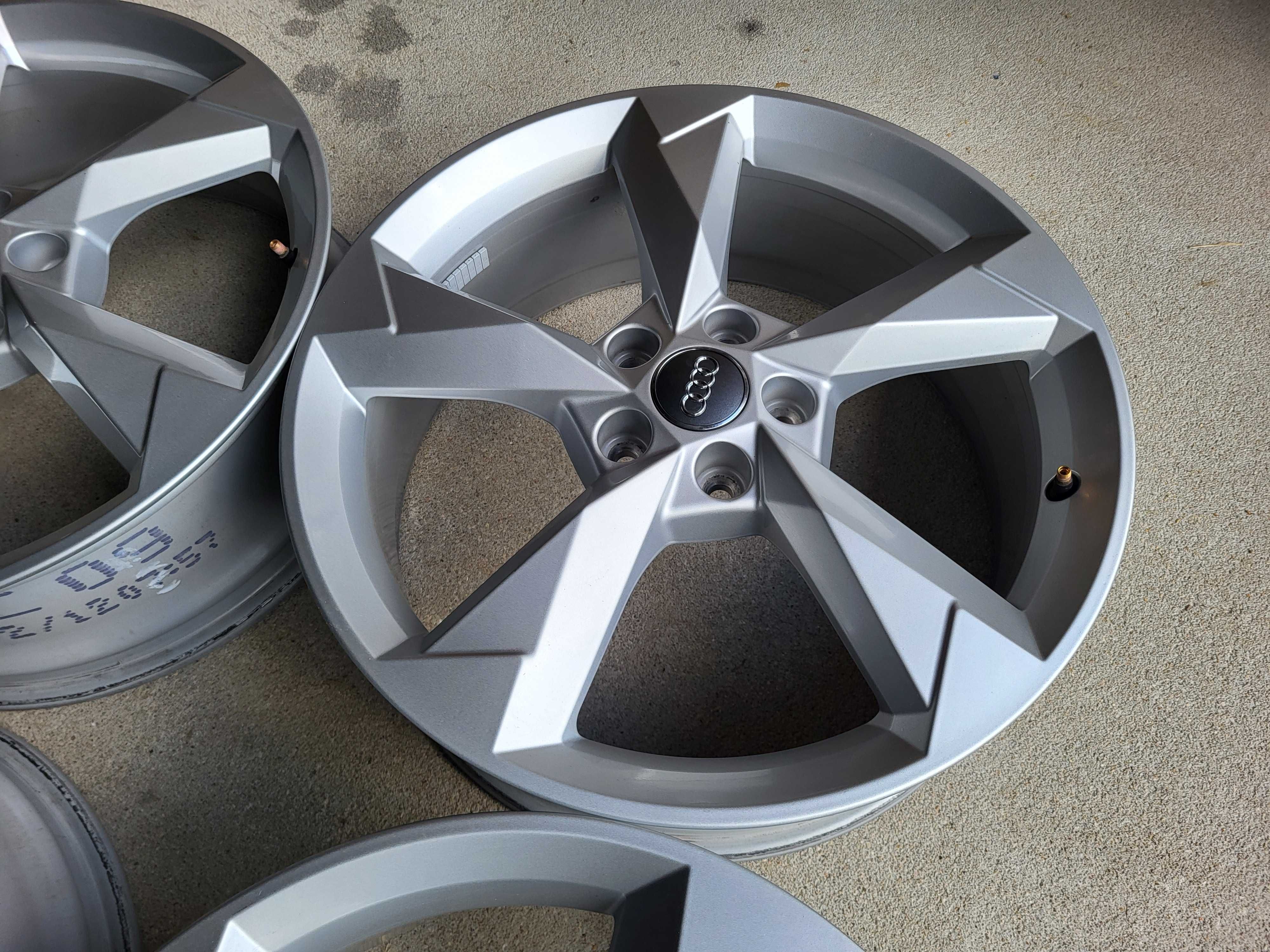[937] Felgi aluminiowe 19 cali AUDI ORYGINALNE 5x112 7Jx19H2 et48